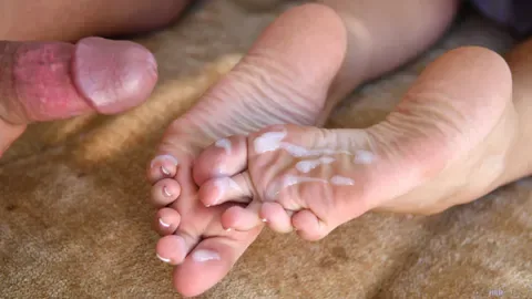 Cum on soles